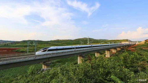 云南鐵路實施“高峰圖”服務，全力應對超長版黃金周220萬人次客流挑戰